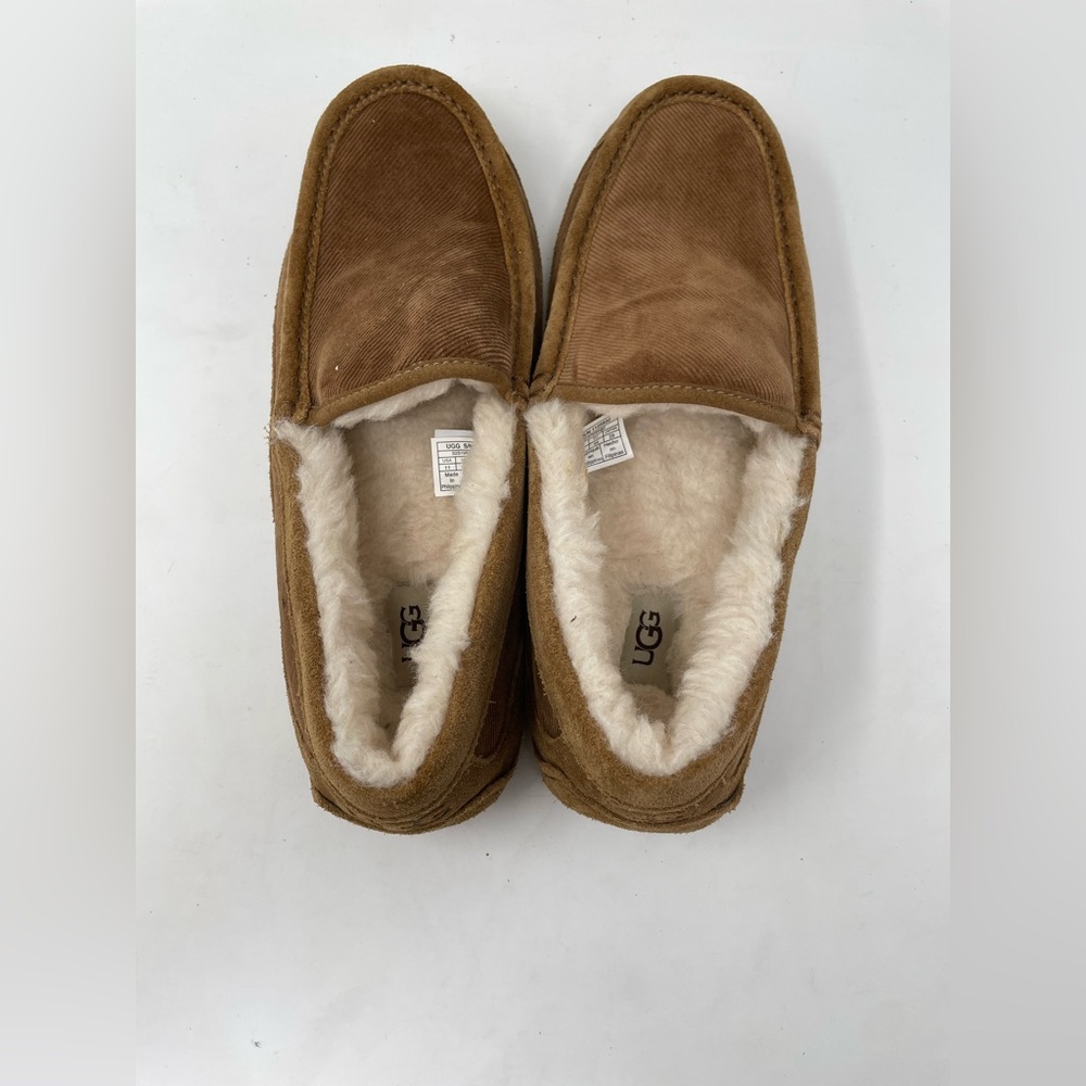 UGGS Men Tan Slippers Size 11 - Picture 4 of 8